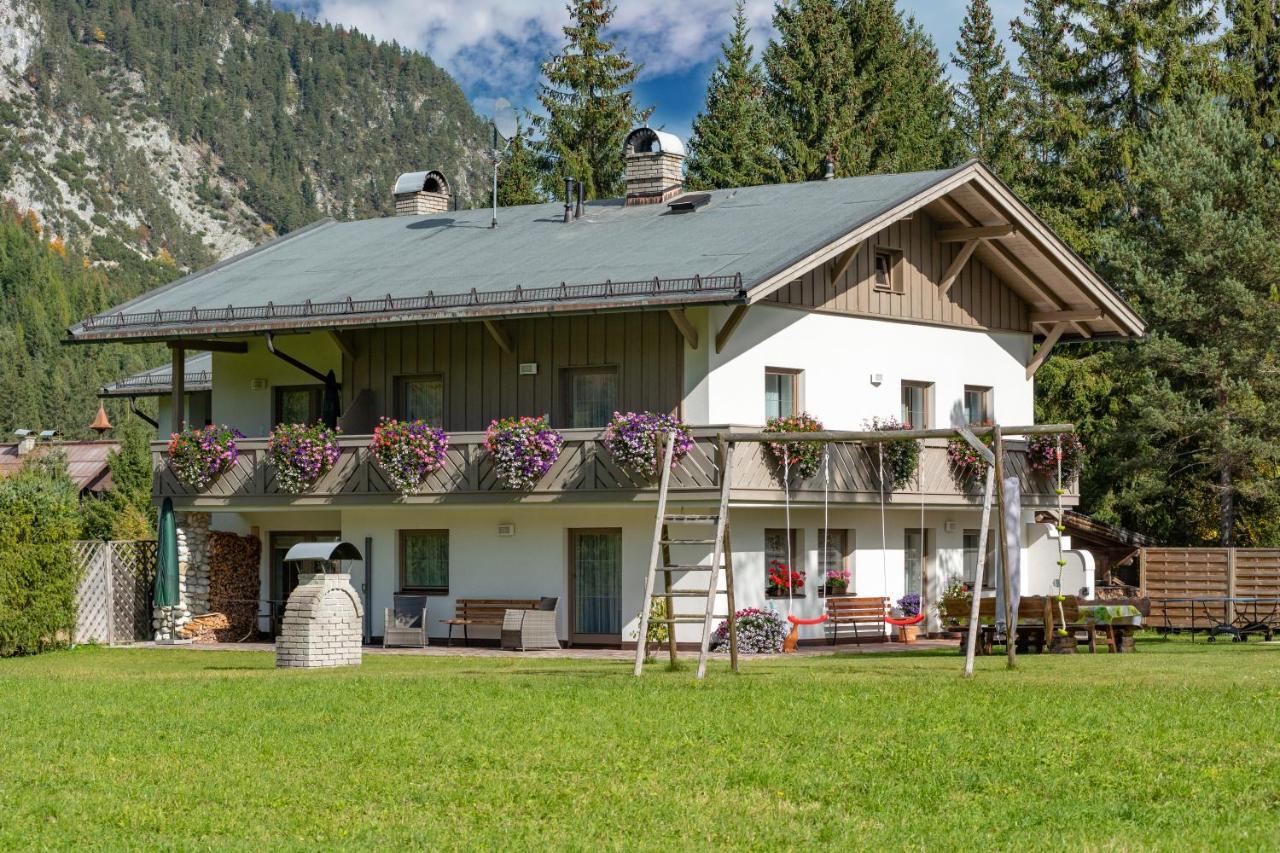 Haus Sonnenweg Apartment Leutasch Bagian luar foto