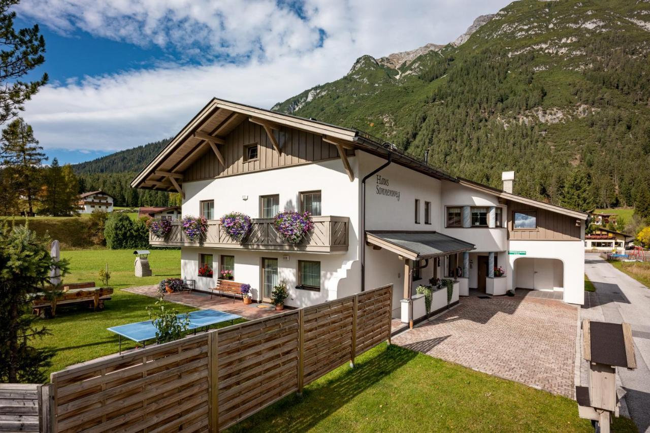 Haus Sonnenweg Apartment Leutasch Bagian luar foto