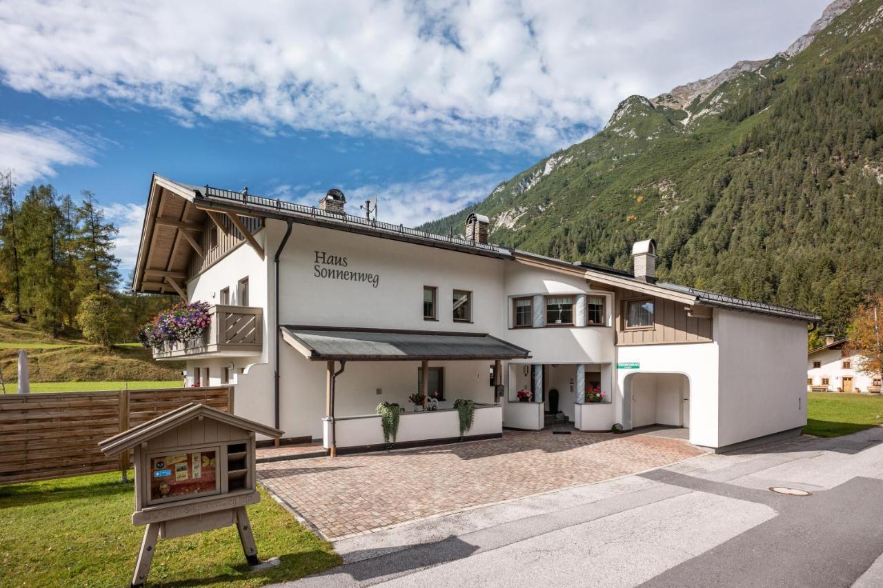 Haus Sonnenweg Apartment Leutasch Bagian luar foto