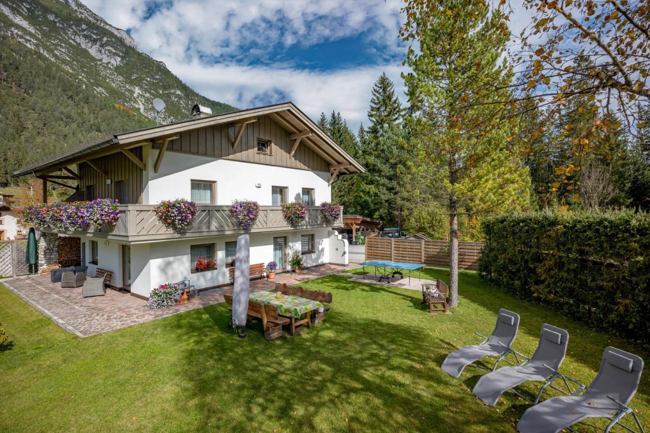 Haus Sonnenweg Apartment Leutasch Bagian luar foto
