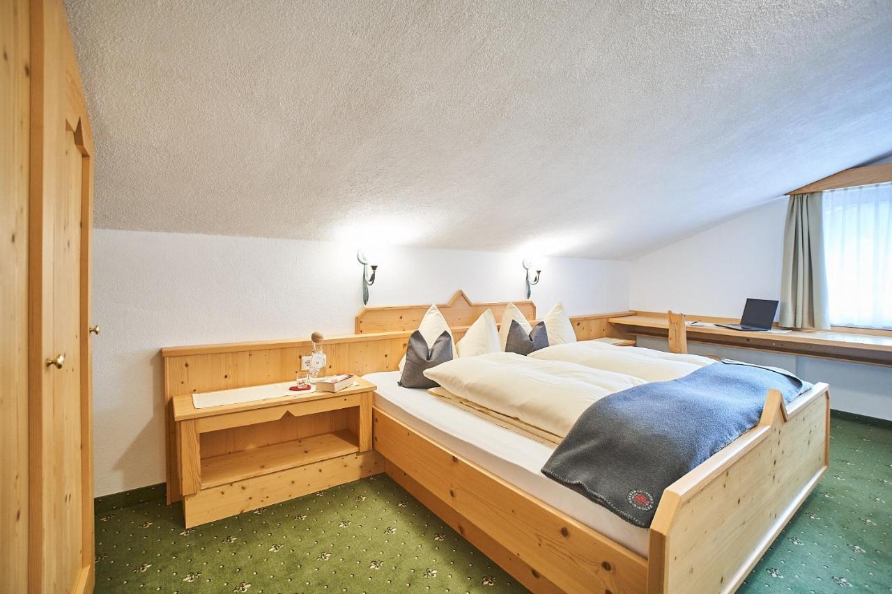 Haus Sonnenweg Apartment Leutasch Bagian luar foto