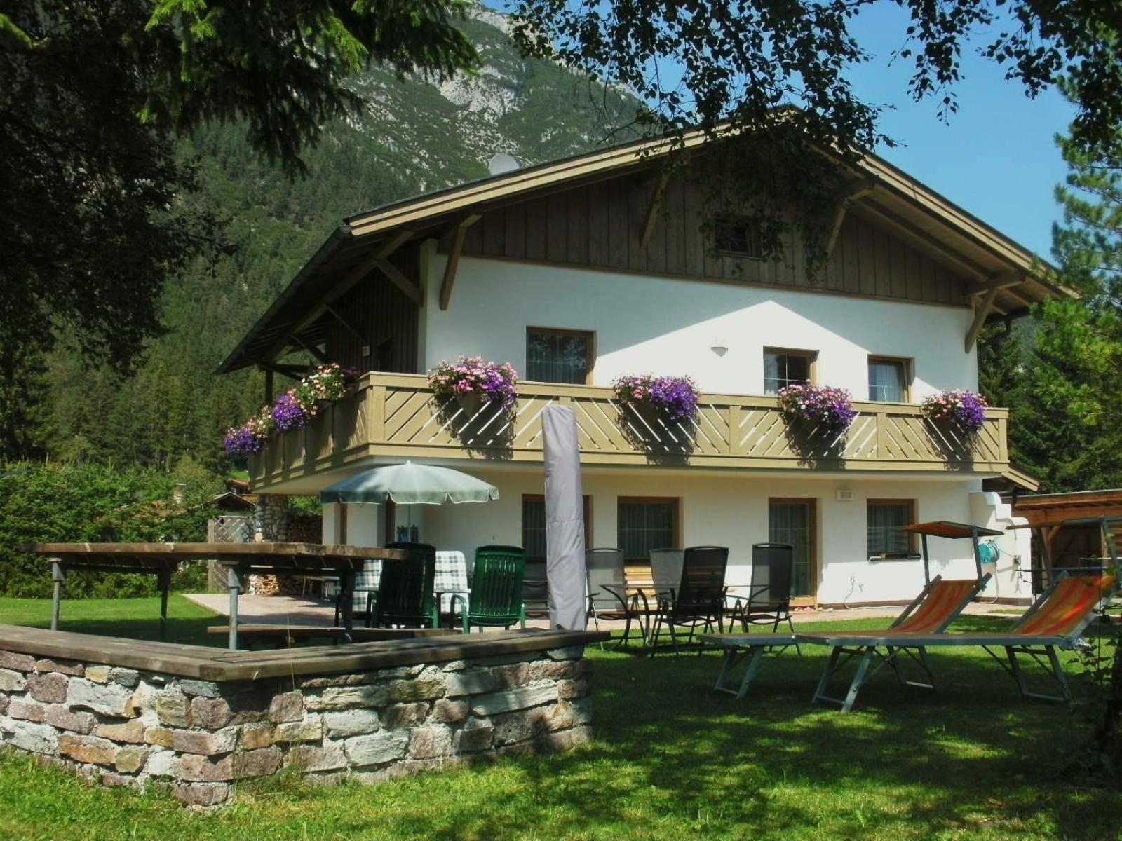 Haus Sonnenweg Apartment Leutasch Bagian luar foto